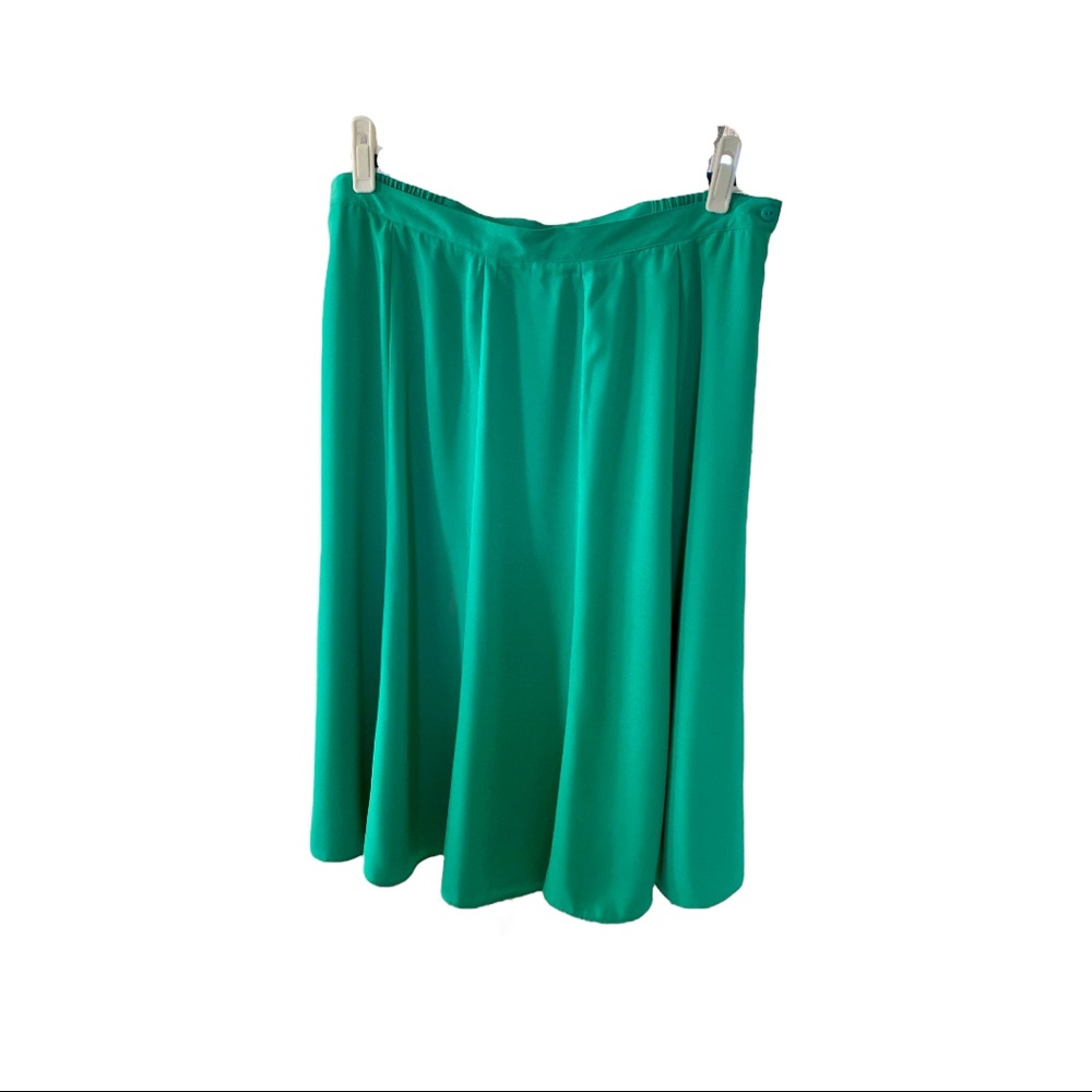 BFA CLASSICS SWING SKIRT. WOMEN’S SIZE 22W